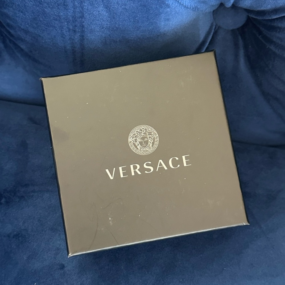 Authentic Versace Gold Chain Bracelet with Medusa Pendant✨ - Picture 8 of 8